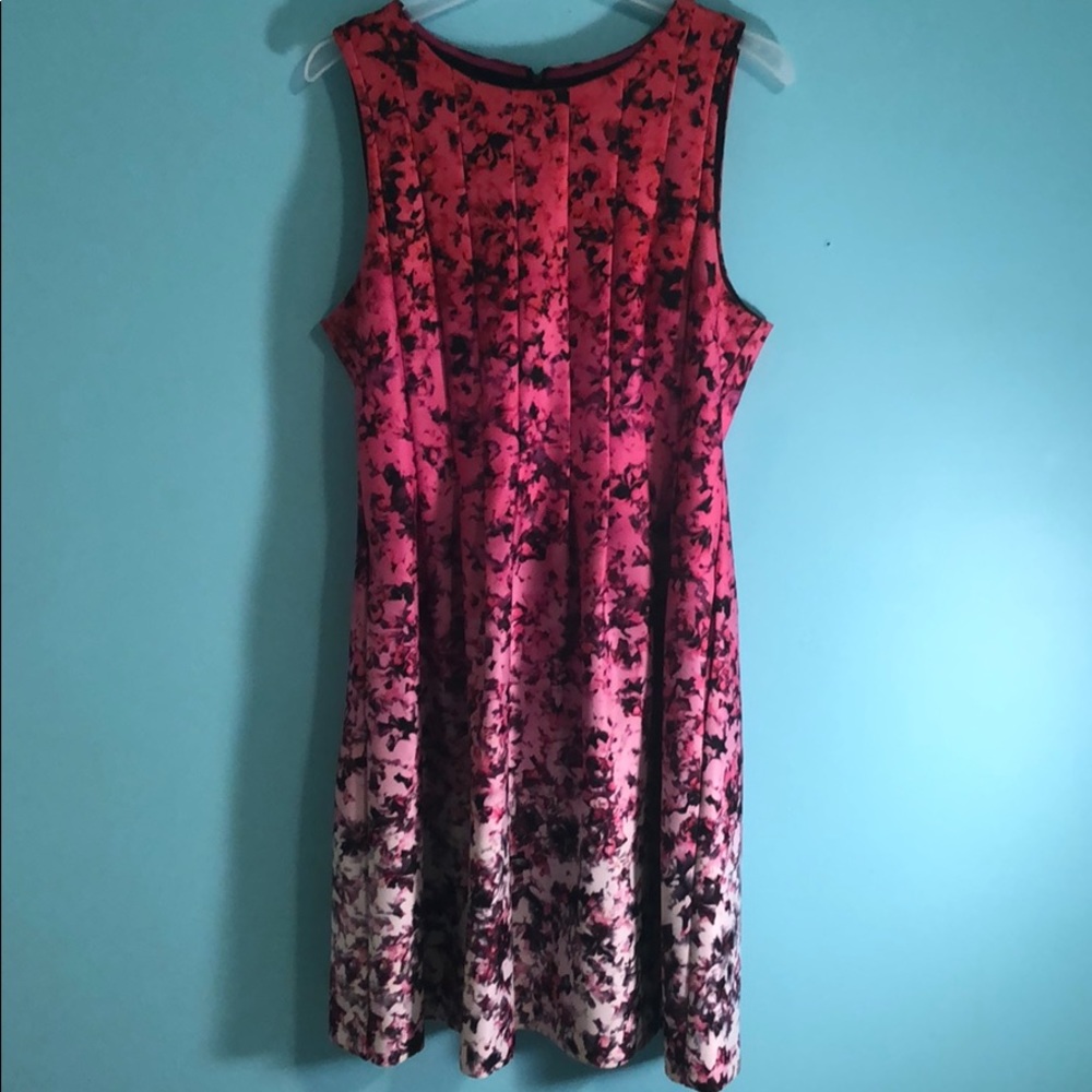 Beautiful sleeveless dress